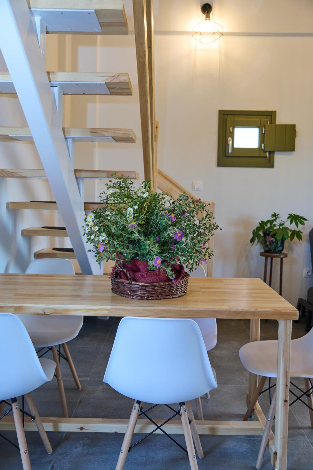 La Familia Luxury Private Maisonettes Near The Sea 기티오 외부 사진