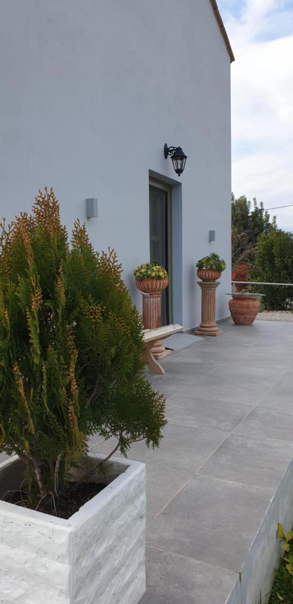 La Familia Luxury Private Maisonettes Near The Sea 기티오 외부 사진